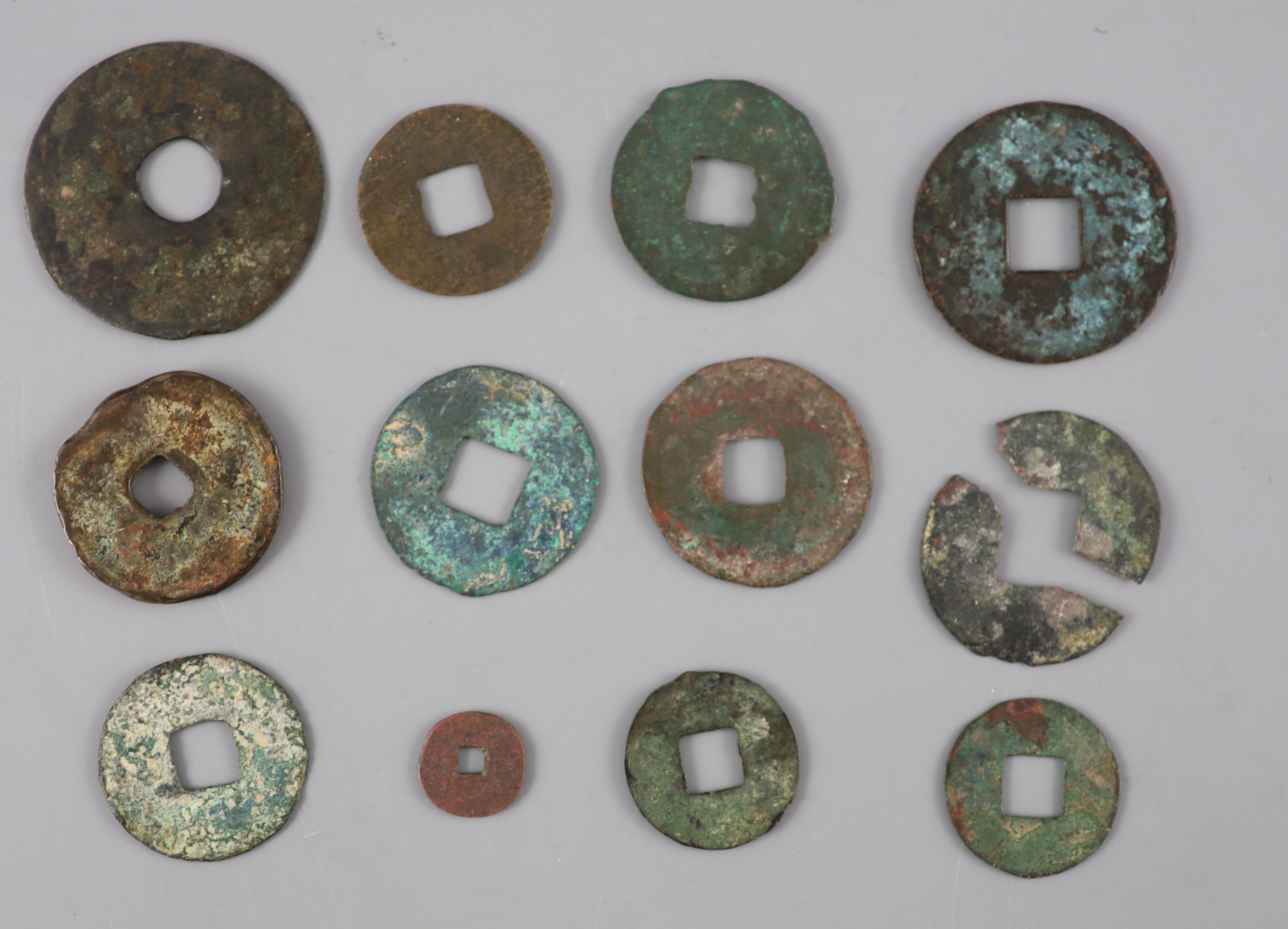 China, 12 Ancient bronze round coins, Zhou dynasty c.350 BC to Western Han dynasty c.119 BC,